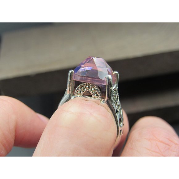 Size 5.5 Sterling Silver Pink Cubic Zirconia And Marcasite Stone Band Ring - Picture 5 of 9